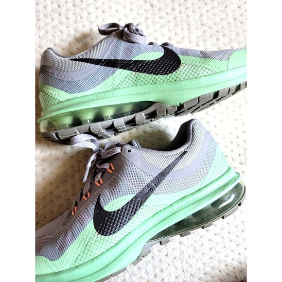 Nike Air MAX DYNASTY 2 Womens Running Sneakers Gray Mint Green 852445-005, 8 EUC - Picture 6 of 9